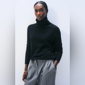 White and Warren 100% cashmere signature turtleneck